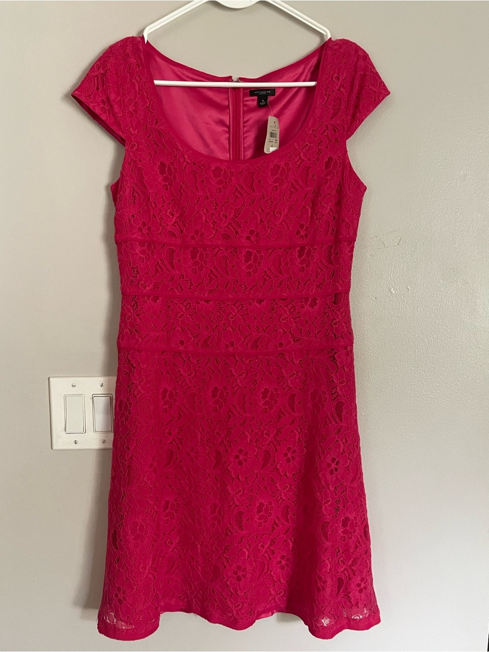 Ann Taylor Fushia Pink Lace Cap Sleeve Dress Fit & Flare Cocktail Dress Sz 6 NWT